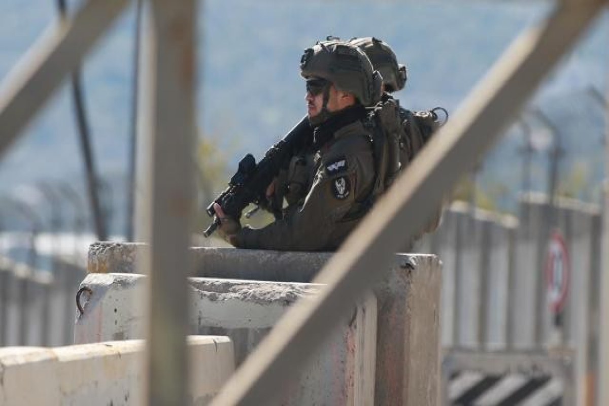 Tel-Əvivdə sürücü avtomobili insanların üzərinə sürüb, 8 nəfər yaralanıb