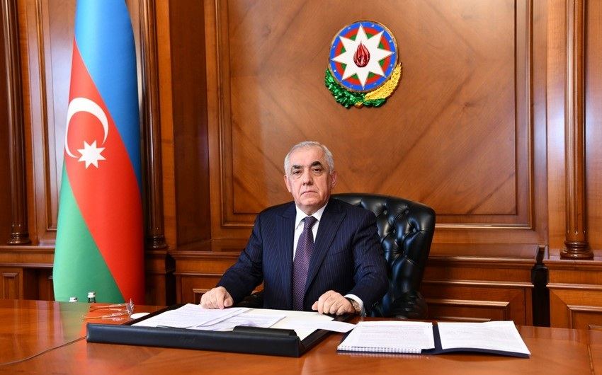 Əli Əsədov investisiya təşviqi sənədi alan sahibkarlarla bağlı qərar verdi