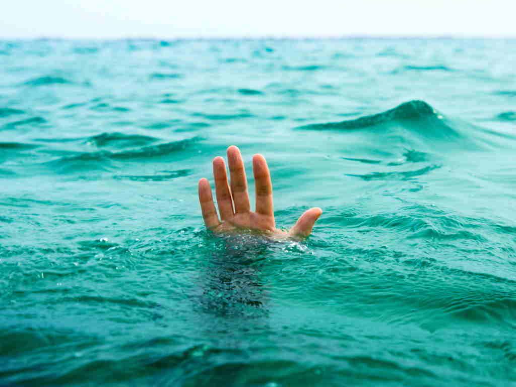 В Хызы два брата утонули в водоканале