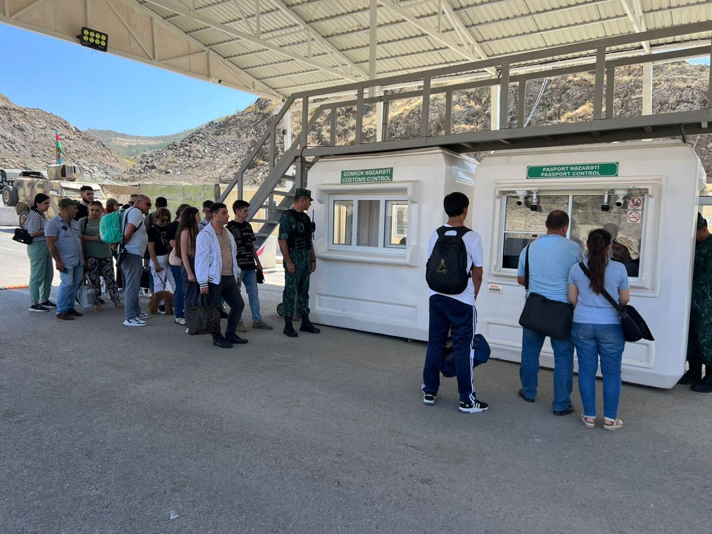 Laçın buraxılış məntəqəsindən erməni əsilli şəxslərin növbəti dəfə sərbəst keçidi təmin edilib - FOTO