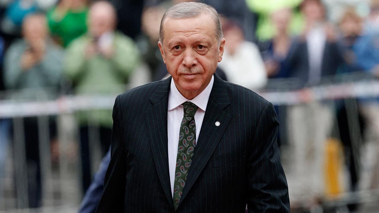 Türkiyə Prezidenti Rəcəb Tayyib Ərdoğan Azərbaycana rəsmi səfərə gəlib - YENİLƏNİB