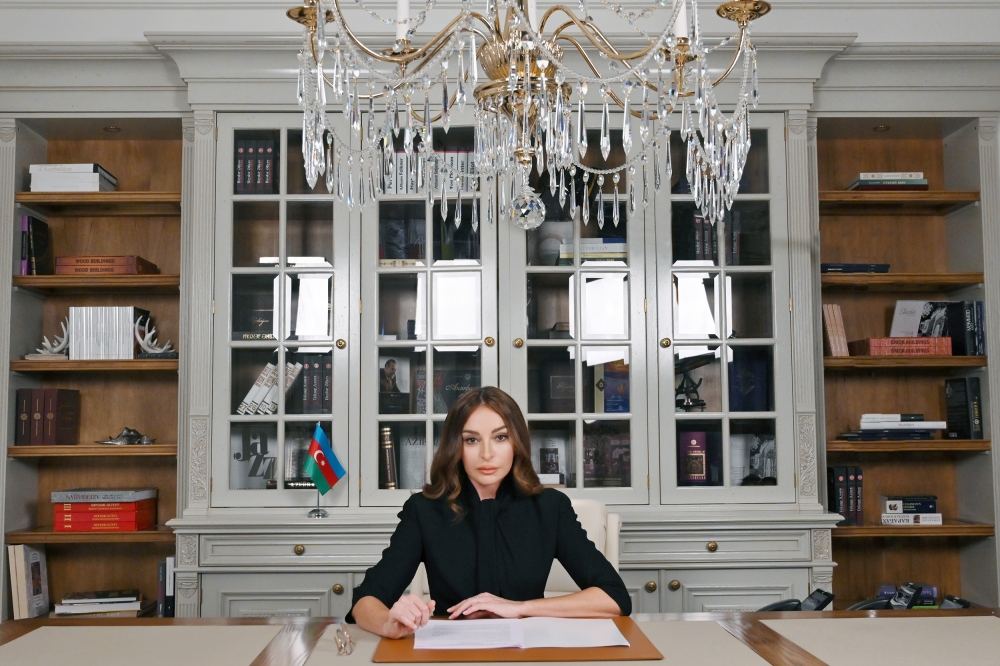 Birinci vitse-prezident Mehriban Əliyeva: Vətən uğrunda həlak olmuş qəhrəmanlarımızın əziz xatirəsi qəlbimizdə daim yaşayacaqdır! - FOTO