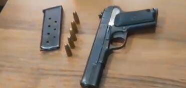 Bakıda saxlanılan şəxslərdən 13 kiloqram heroin və 2 ədəd tapança aşkar edilib - FOTO/VİDEO