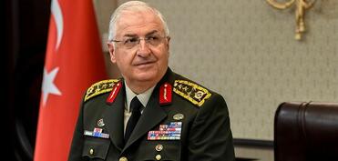 Yaşar Gülər Azərbaycana gəlir