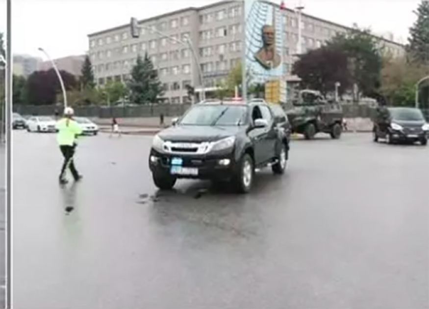 Türkiyə Daxili İşlər Nazirliyinin yaxınlığında partlayış baş verib