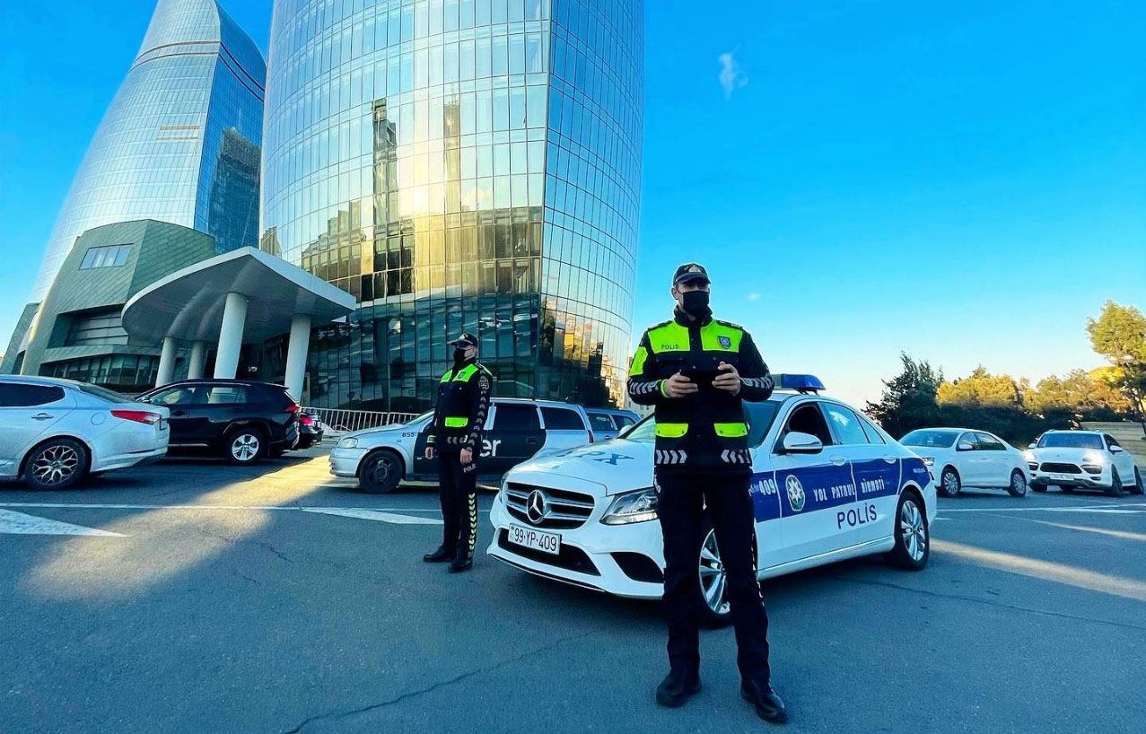 Yol polisi bəzi yollarda aparılacaq monitorinqlərlə bağlı sürücülərə müraciət edib