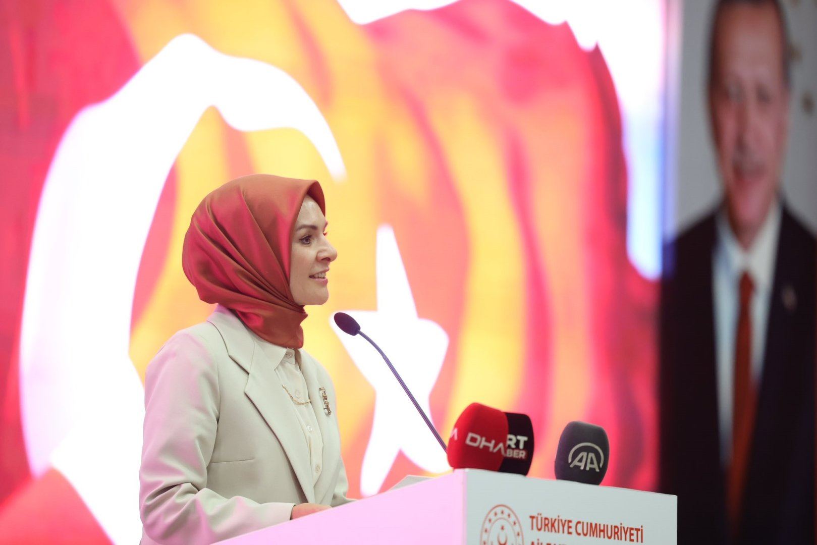 Fransanın hicablı idmançılara qadağa qoyması qadınların hüquq və azadlıqlarının pozulmasıdır – Göktaş