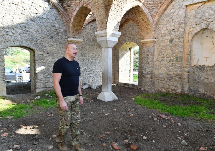 Prezident İlham Əliyev Şuşa rayonunun Malıbəyli kəndində olub -FOTO