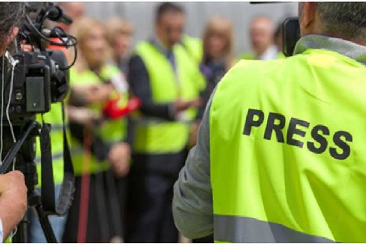 Mətbuat Şurası “PRESS” yazılmış gödəkçələrin verilməsini dayandırıb