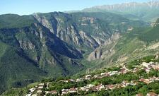 В 4 села Агдере переселяются 89 семей