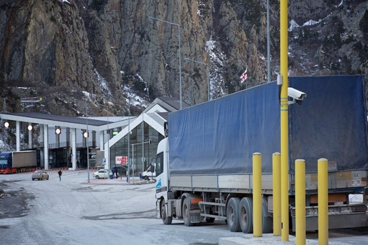 Rəsmi Moskva Yuxarı Larsda Ermənistan maşınları ilə bağlı yaranmış problemə münasibət bildirib