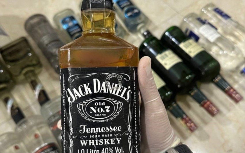 Masallıda kafedə saxta alkoqollu içkilər aşkarlandı