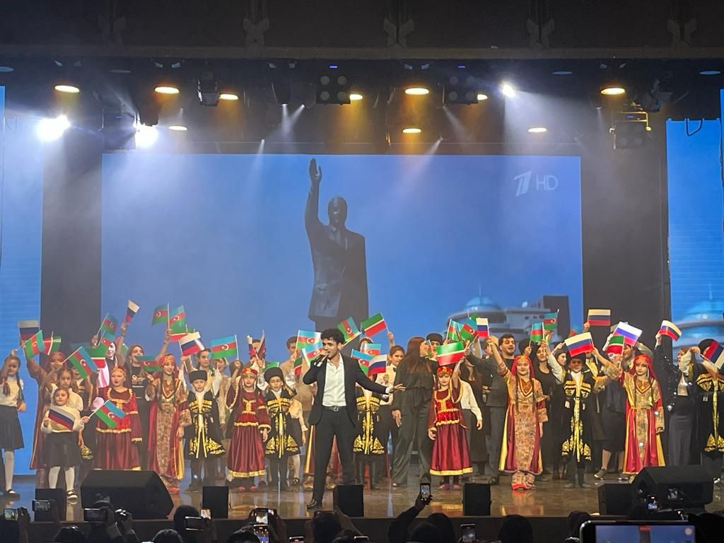 Kazan şəhərində Heydər Əliyevə həsr olunmuş silsilə tədbirlər keçirilib