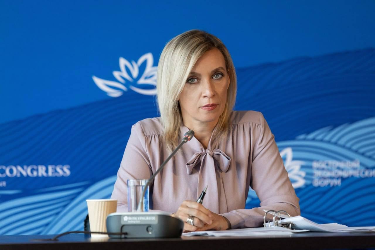 Zaxarova Qərbin Ermənistana hərbi texnika tədarükünü şərh edib