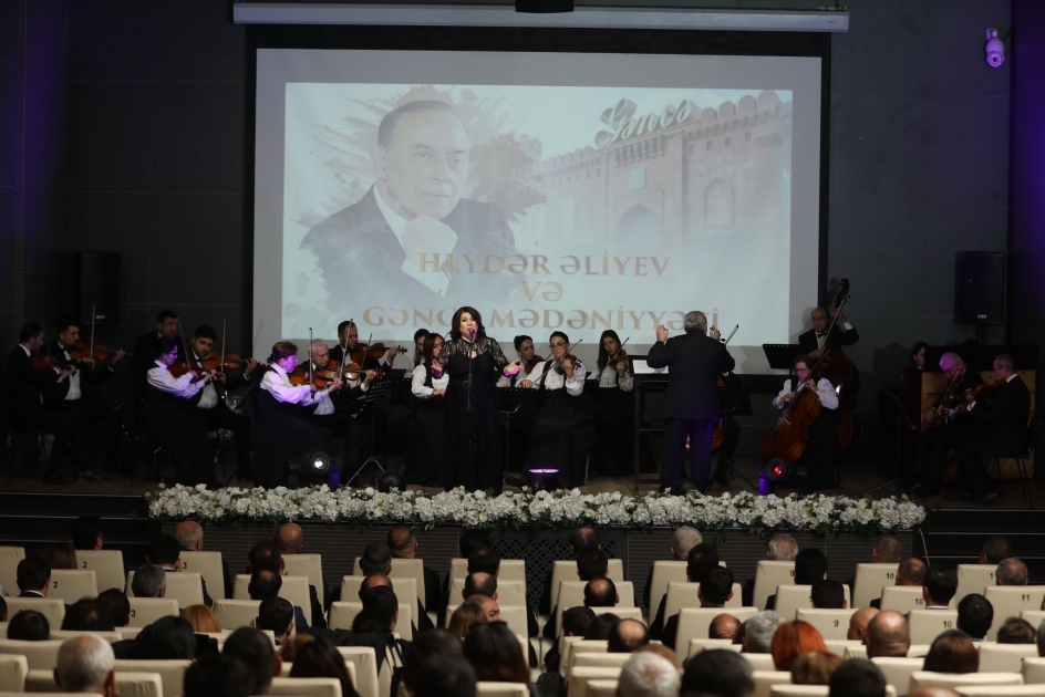 Gəncə Dövlət Filarmoniyasında “Heydər Əliyev və Gəncə mədəniyyəti” adlı film təqdim edilib