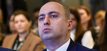 Министр раскритиковал учебник истории Азербайджана
