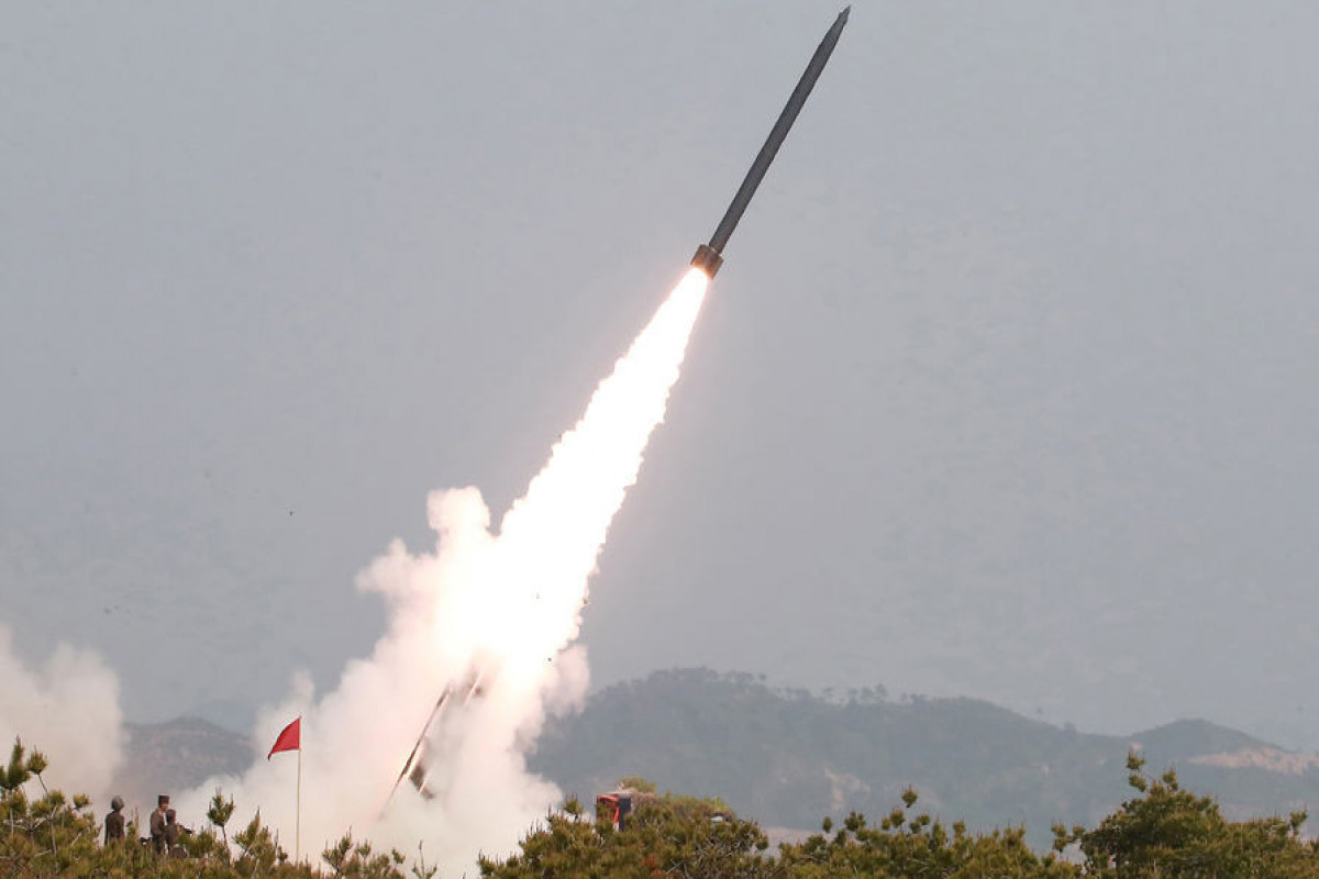 Şimali Koreya ballistik raketi sınaqdan keçirib