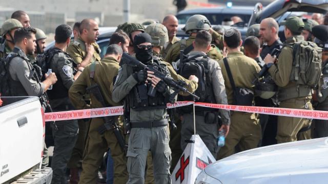 İsrail ordusu 11 terror şübhəlisini saxlayıb