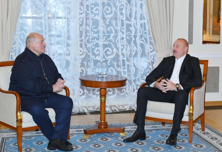 Sankt-Peterburqda Azərbaycan Prezidenti İlham Əliyevin Lukaşenko ilə görüşü olub - FOTO