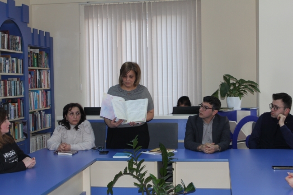 Respublika Uşaq Kitabxanasında Firidun bəy Köçərlinin xatirəsi anılıb