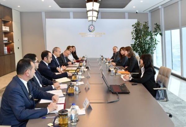 Mikayıl Cabbarov Dünya Bankının nümayəndəsi ilə görüşdü