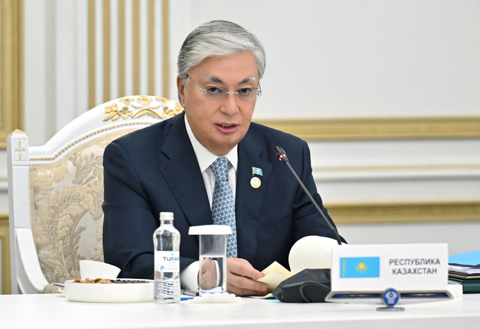 Tokayev: Biz Trans-Qazaxıstan dəmir yolu layihəsi üzərində də çalışacağıq