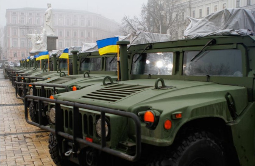 ABŞ senatoru bildirib ki, hər yaşda olan ukraynalılar orduda xidmət etməlidirlər