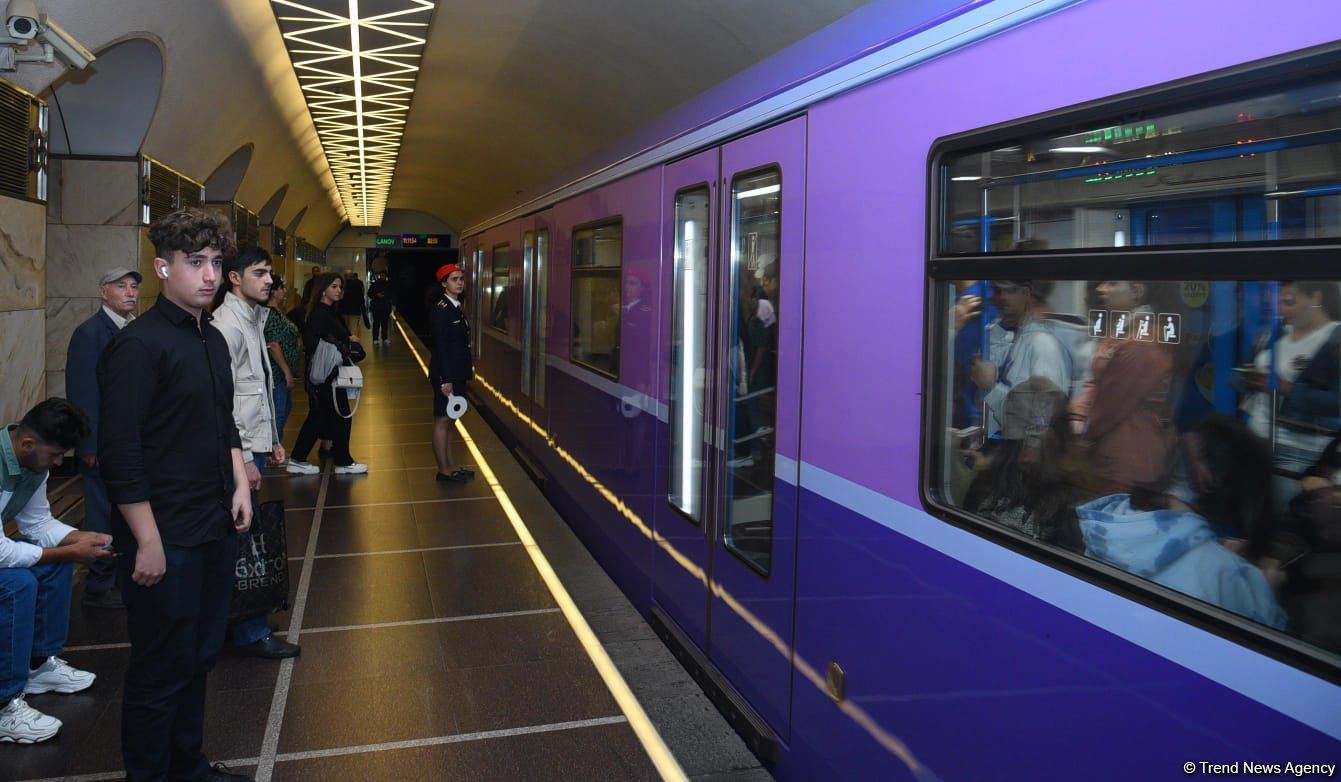 Metroda qatarların ənənəvi qrafiklə hərəkəti tam bərpa olunub