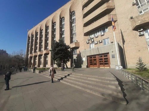 Ermənistan İstintaq Komitəsi Səhiyyə Nazirliyində axtarış aparıldığını bildirib