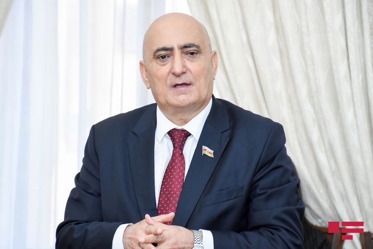 “Bütövlüyün rəmzi Cənab Prezident İlham Əliyevdir”