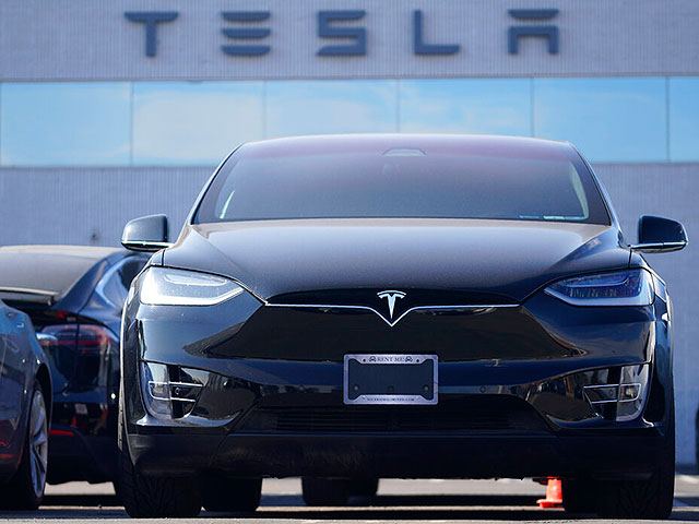 “Tesla” bir neçə ölkədə elektromobillərinin qiymətlərini endirib