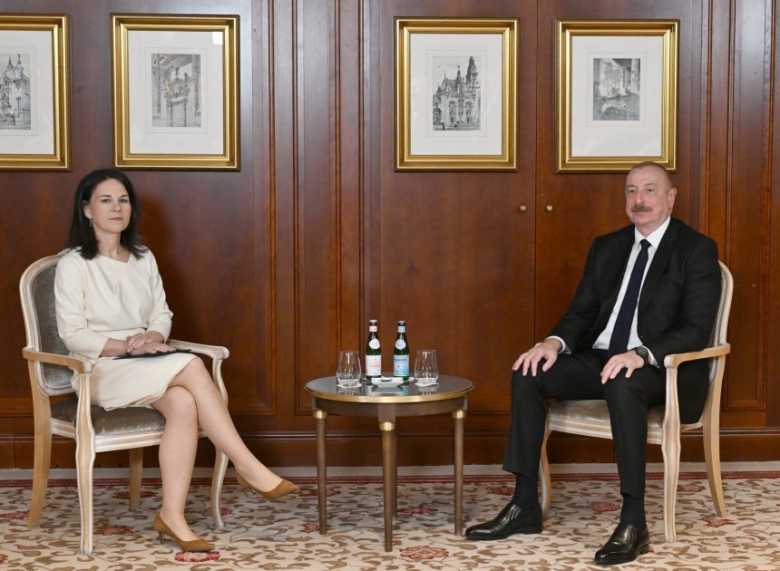 Состоялась встреча Президента Ильхама Алиева с главой МИД Германии в Берлине - ФОТО