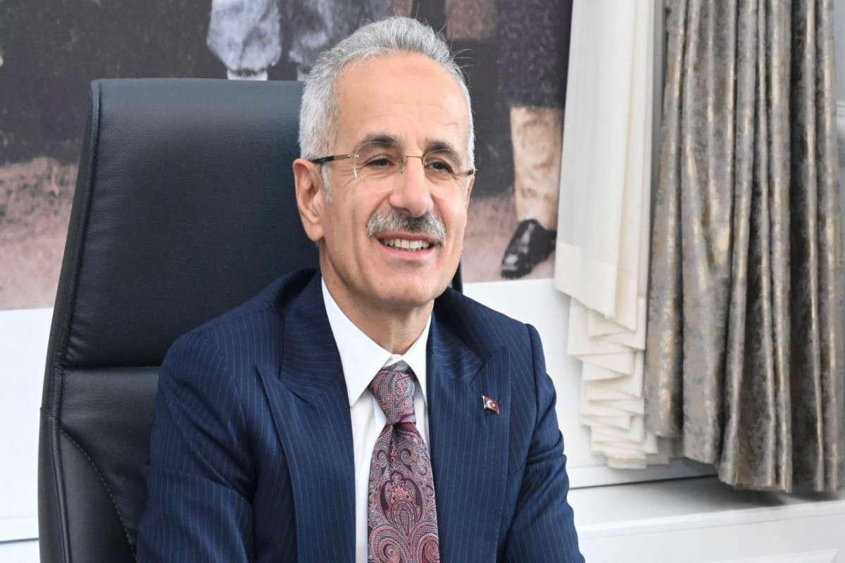Türkiyəli nazir: Şərq-Qərb istiqamətində Orta Dəhlizin xüsusi önəmi var