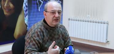 Почему Запад "не замечает" протесты в Армении?  - Мнение Бадаляна
