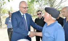 Elçin Mirzəbəyli Gəgəli kəndində və Ağsu şəhərində seçicilərlə görüşüb