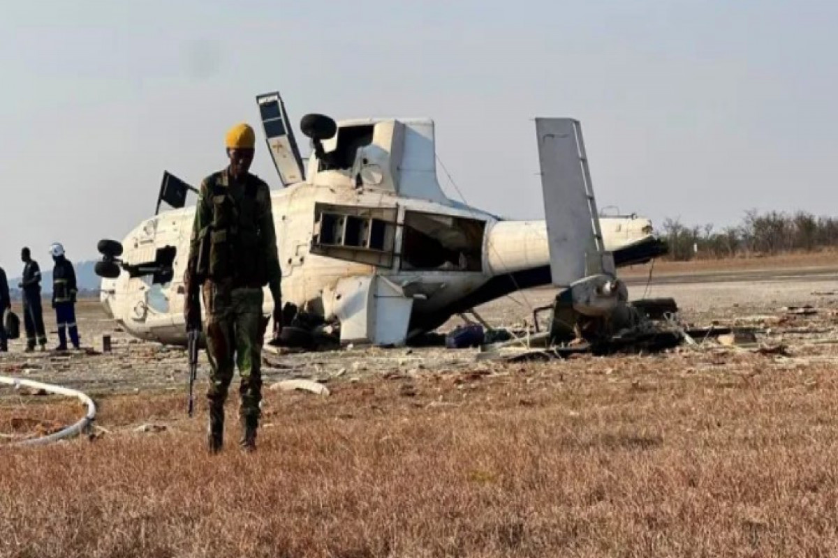 Zimbabve prezidentinin helikopteri havaya qalxdıqdan sonra qəzaya uğrayıb