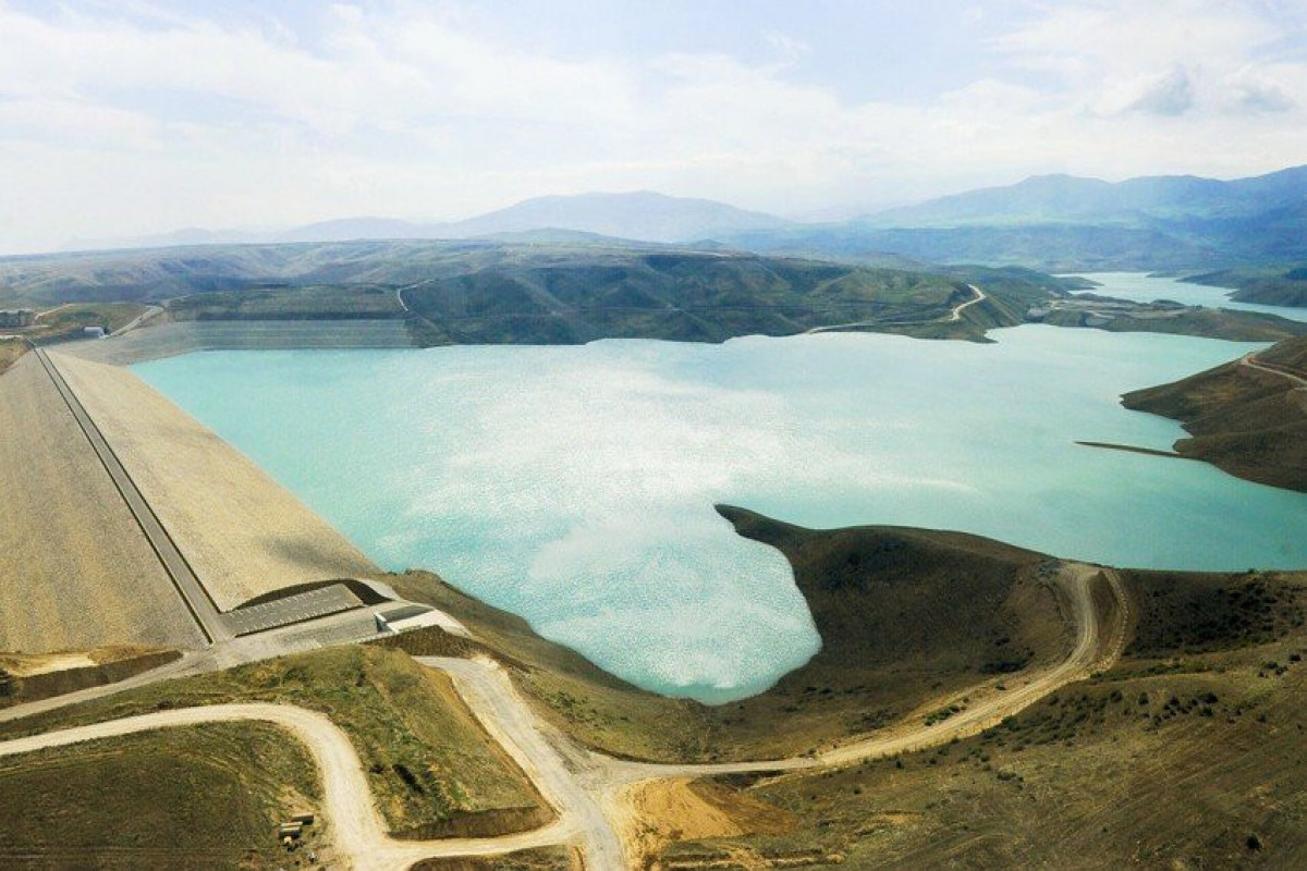 Torpaqların kateqoriyalara aid edilməsi və bir kateqoriyadan digərinə keçirilməsi qaydaları təsdiq edilib - FƏRMAN