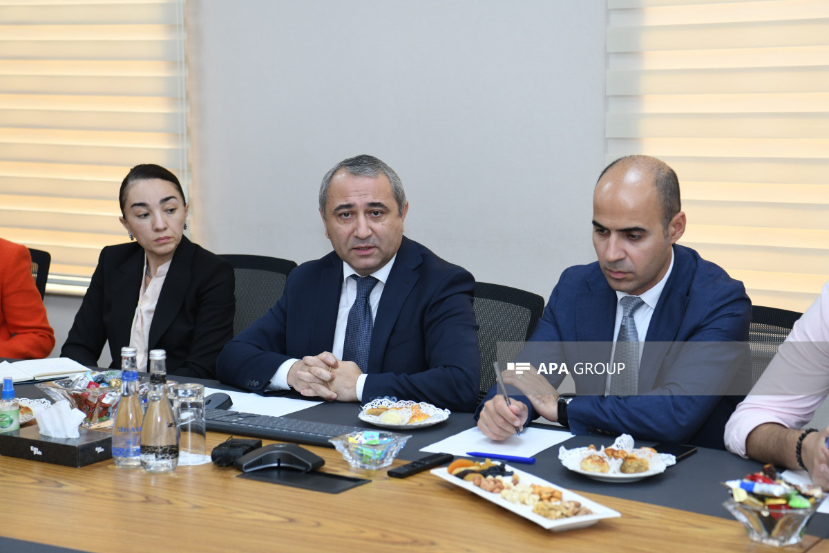 Azərbaycanda avtobus daşıyıcılarının fəaliyyəti ilə bağlı yeni konsept təqdim olunub