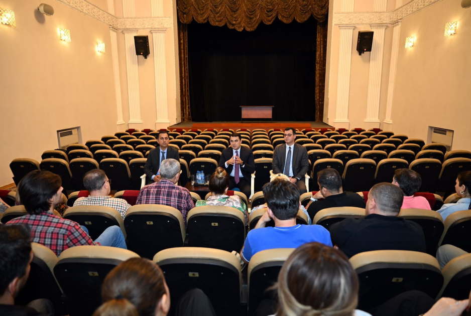 Mədəniyyət naziri: Yeni dövrün çağırışları teatrların fəaliyyətində nəzərə alınmalıdır