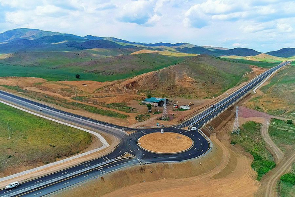 Hardrut qəsəbəsi və Tuğ kəndində aparılan bərpa işləri açıqlanıb