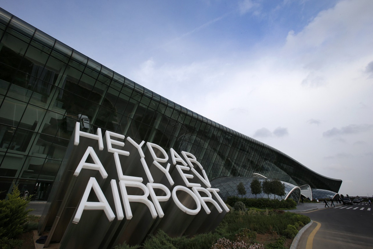 Heydər Əliyev Beynəlxalq Aeroportu sərnişinlərə müraciət edib