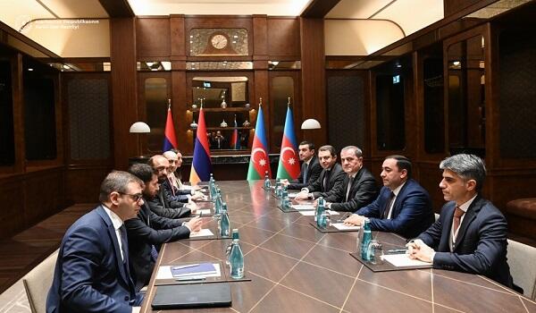 Sülh danışıqları: Bakı və İrəvan razılaşdı - Foto