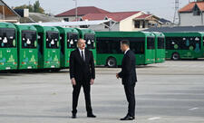 Prezident İlham Əliyev Zığ Elektrik Avtobus Parkının fəaliyyəti ilə tanış olub  - FOTO - YENİLƏNİB1