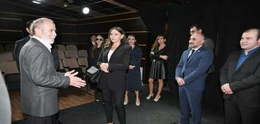 Mehriban Əliyeva Pantomim Teatrında oldu - Foto