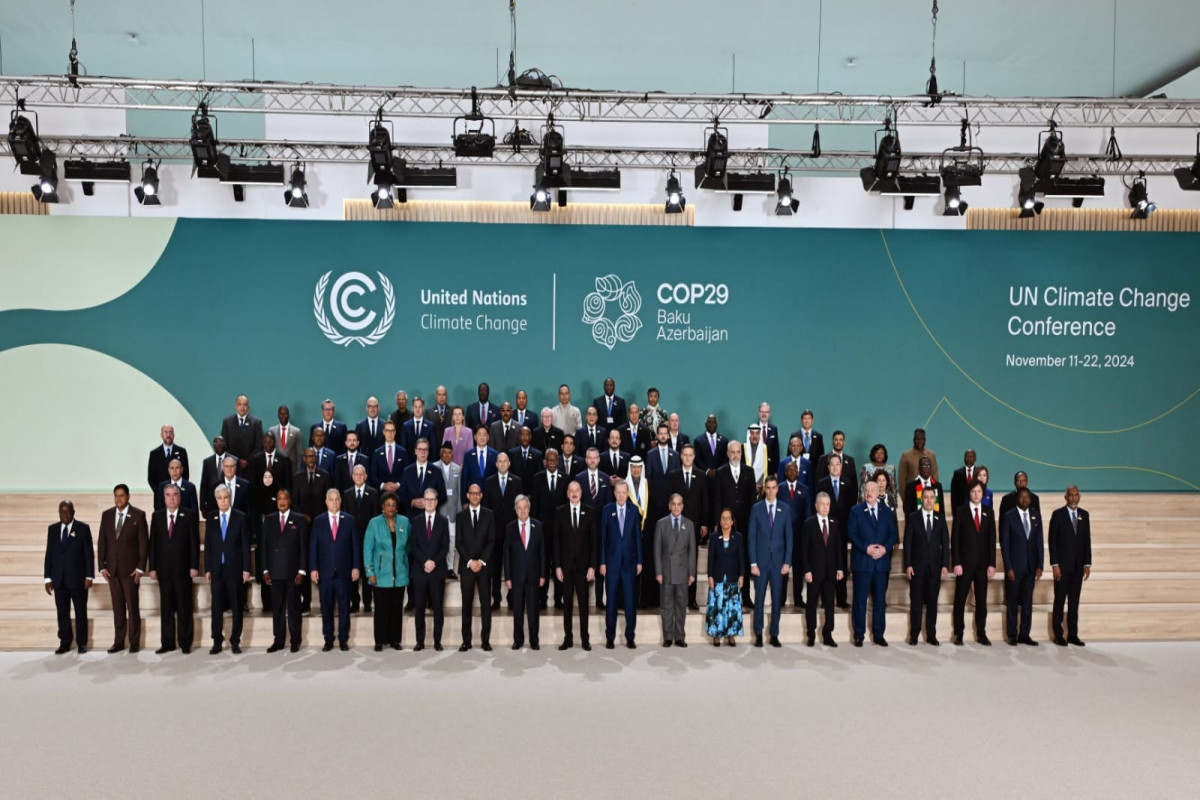 COP29-un Liderlər Sammitində ailə fotosu çəkdirilib