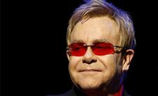 Elton Con görmə qabiliyyətini itirib