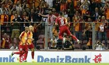 "Fənərbağça" "Qalatasaray"la xal fərqini azaltdı