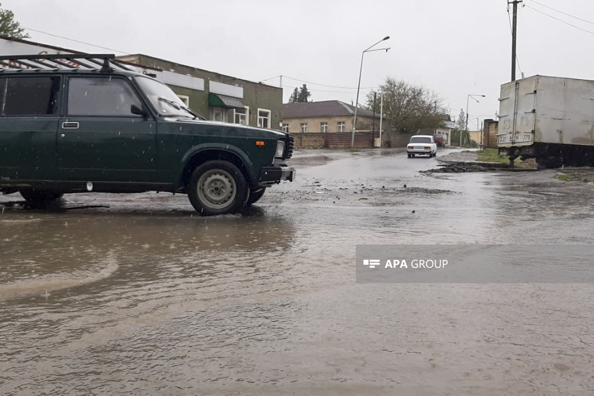 Yağıntılı hava şəraiti davam edir - FAKTİKİ HAVA