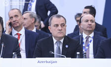 Байрамов встретился с главой МИД Пакистана