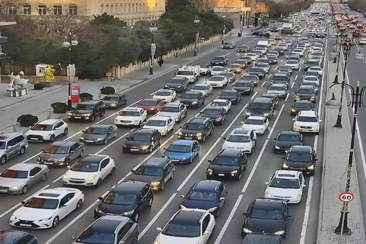 Bakıda bu yollarda sıxlıq var - SİYAHI